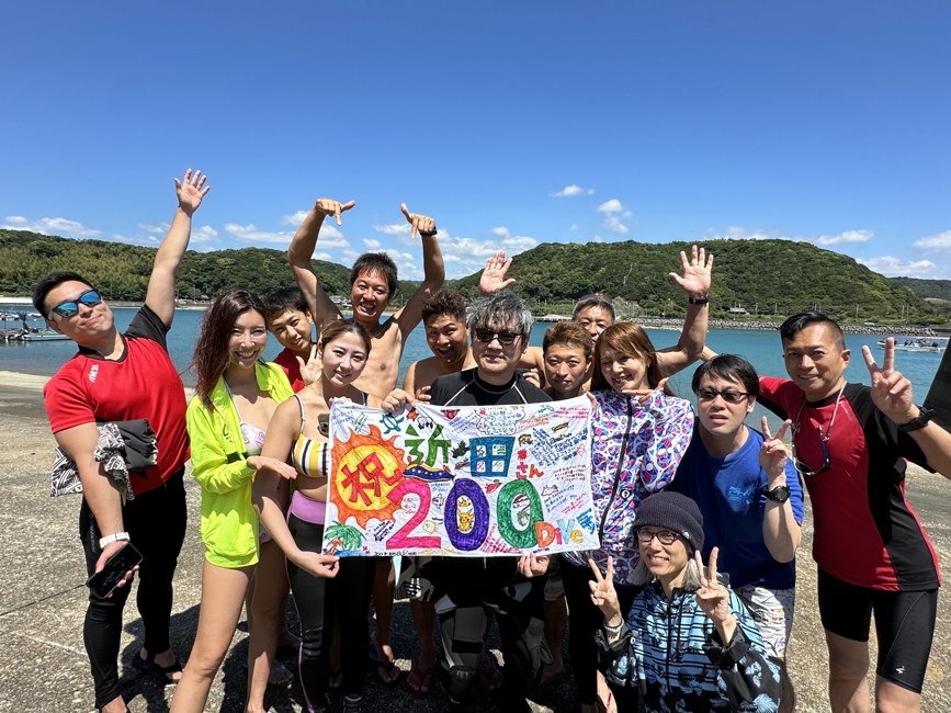 ダイビングツアーやイベントを楽しむ仲間たち 5